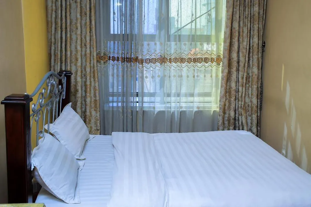 Excellent Hotel Kampala 3*,